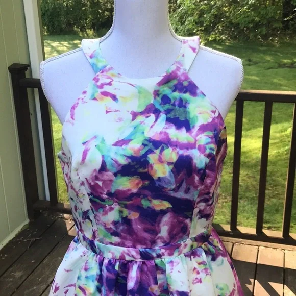 NWT! Parker size 8, white multi halter dress - Picture 2 of 8